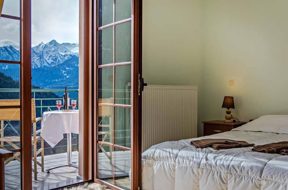 Standard Triple Room, 1 Bedroom, Mountain View photo 3