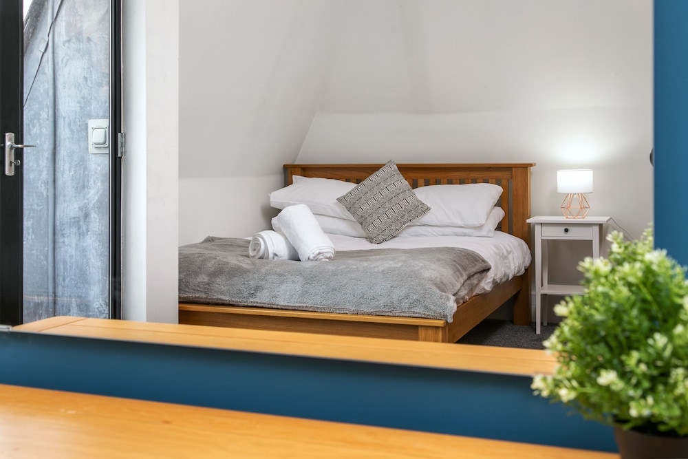 House (2 Bedrooms) photo 3