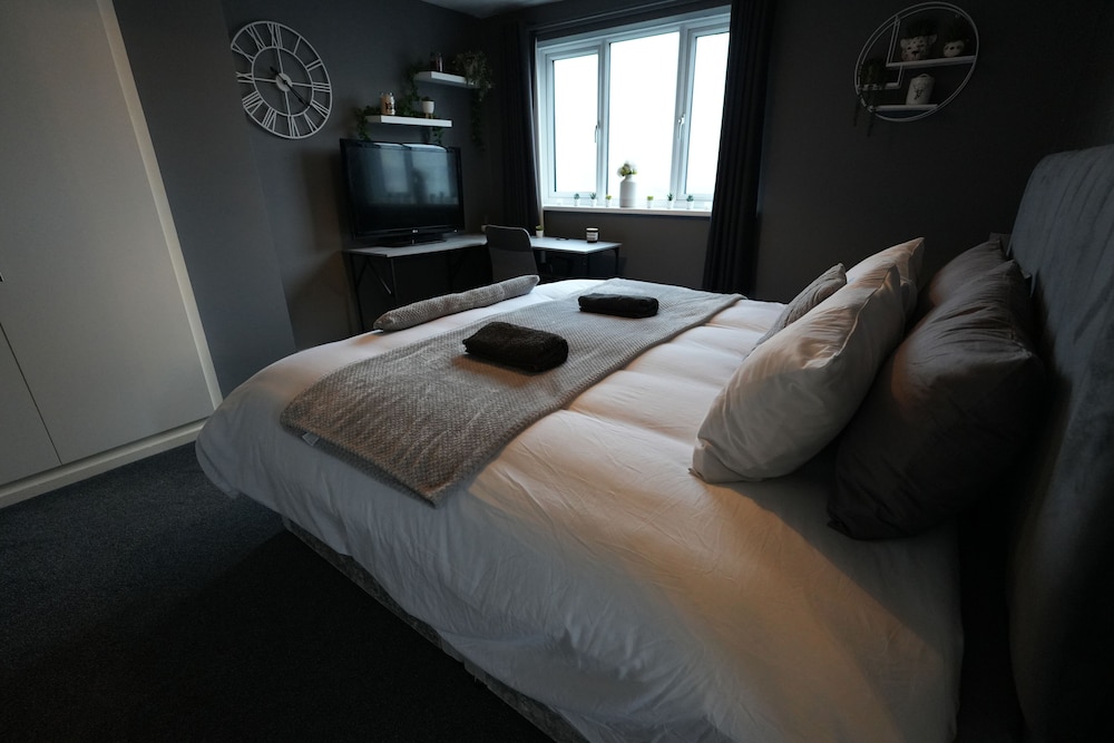 Superior Double Room, 1 King Bed, Non Smoking photo 1