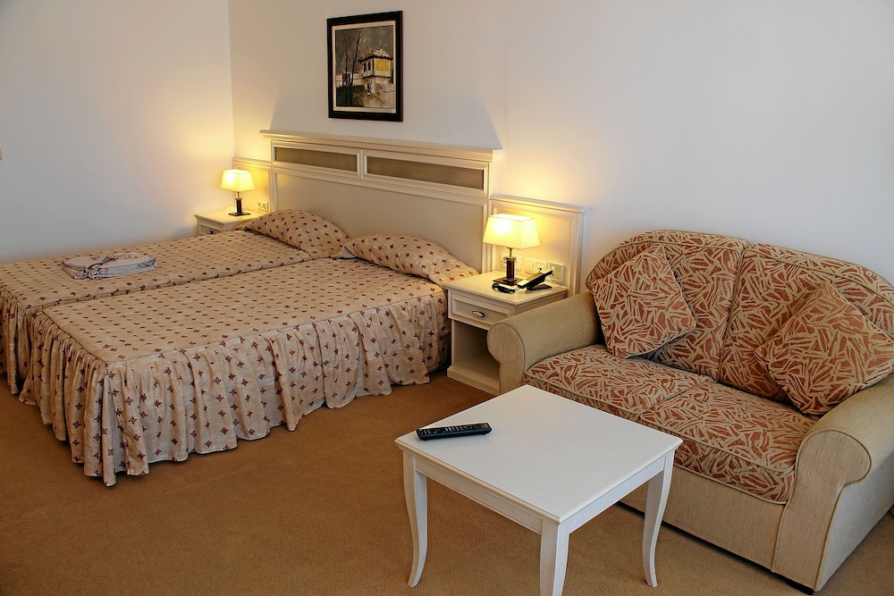Double or Twin Room, Sea View photo 2