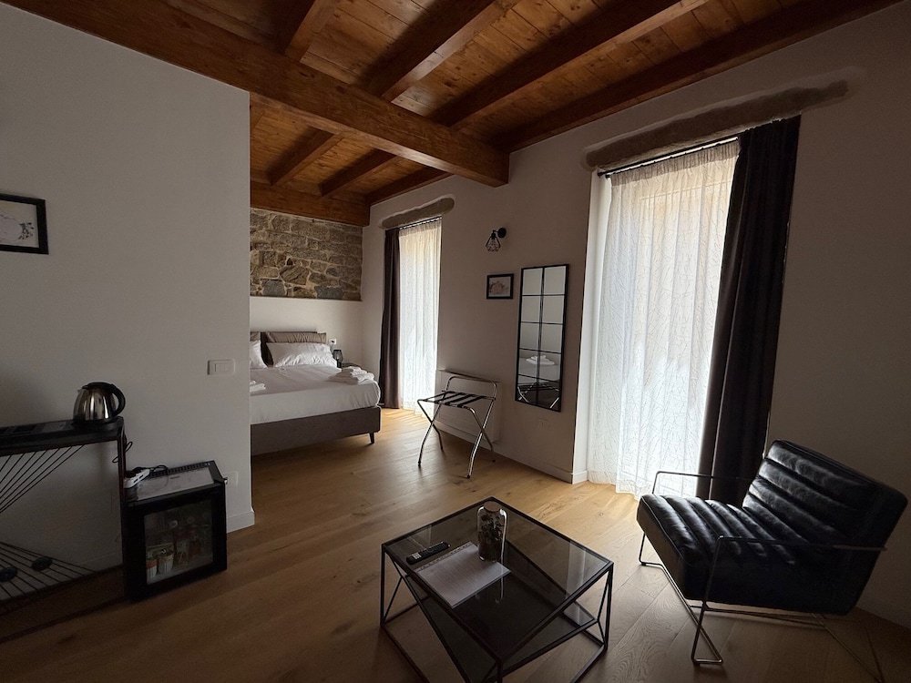 Superior Double Room, City View photo 2