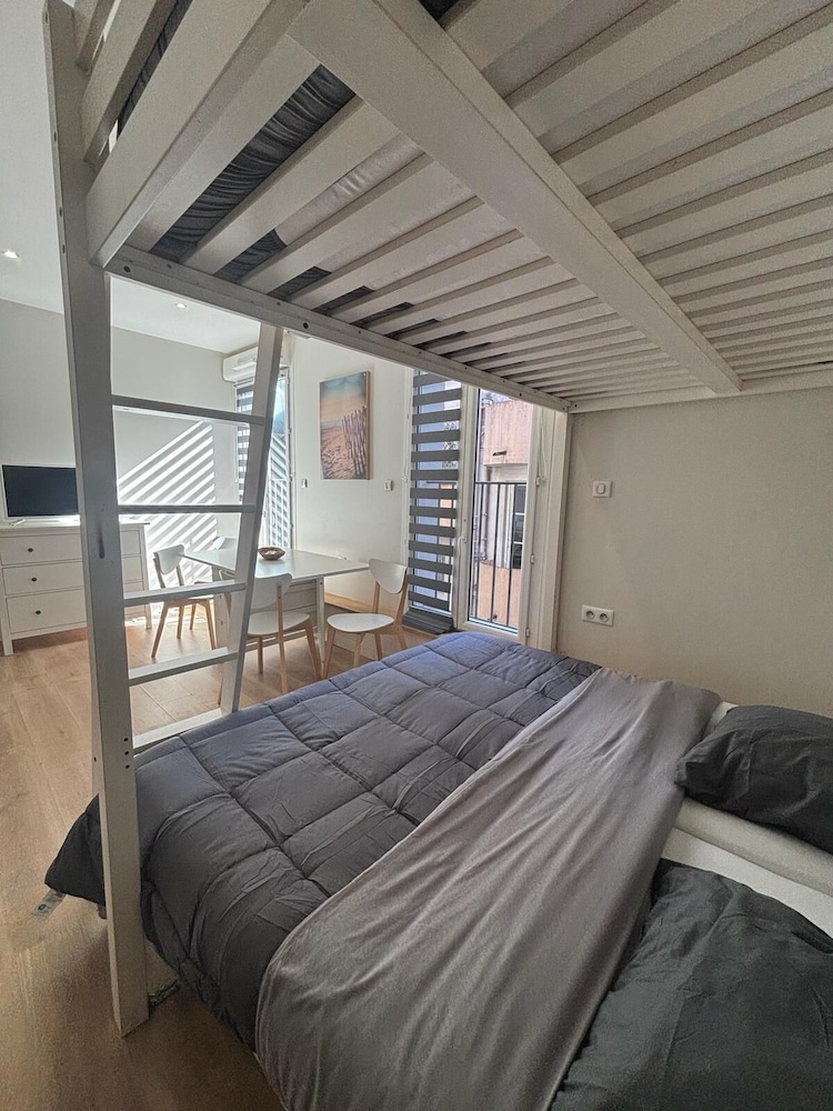 Family Studio, Multiple Beds, Kitchen (Plus) photo 1
