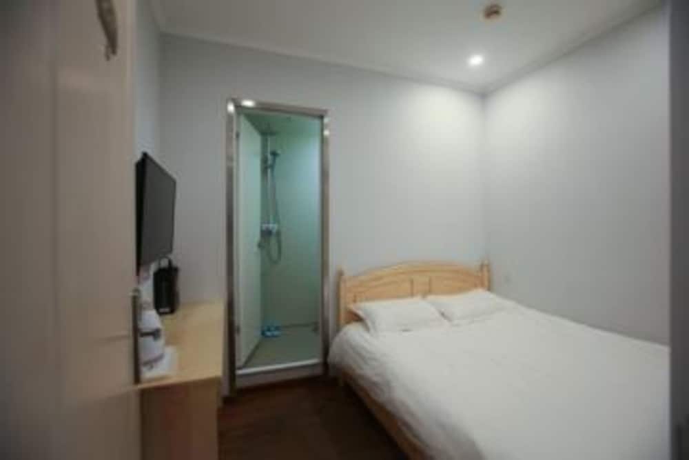 Double Room, Non Smoking
