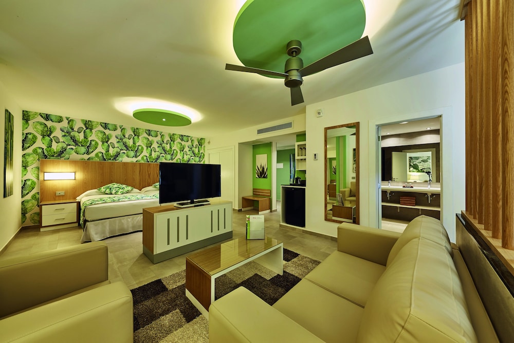 Junior Suite (B2C-US) - Photo 5