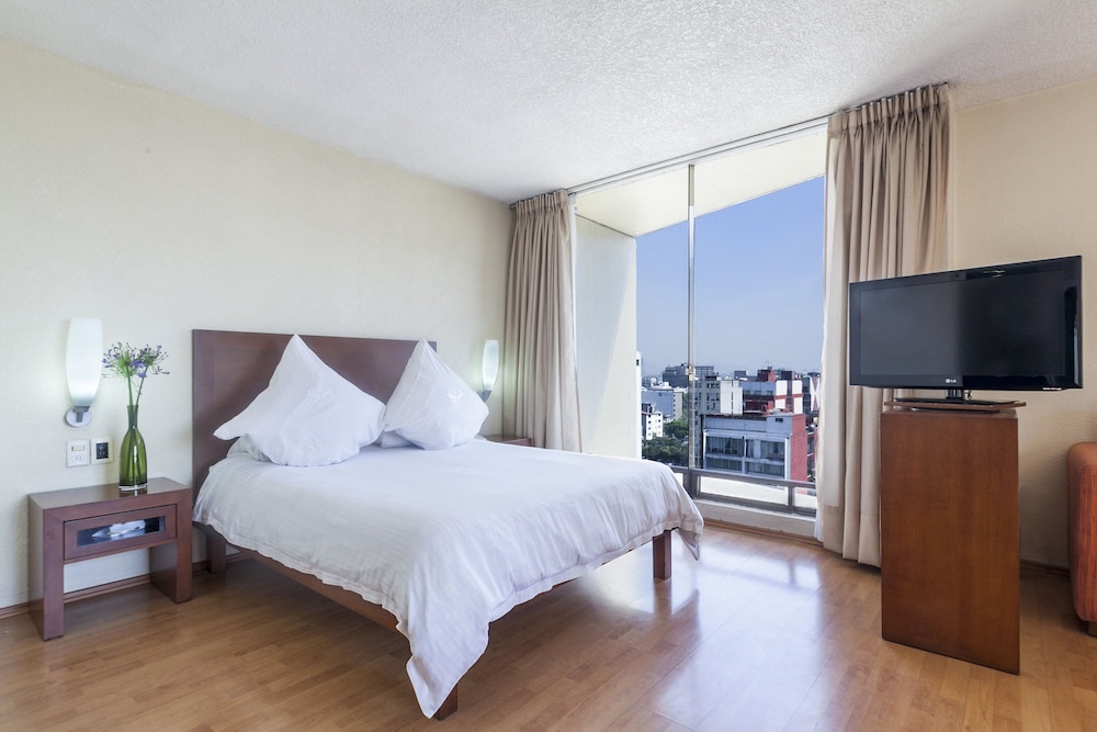 Senior Double Room, 1 Queen Bed photo 1