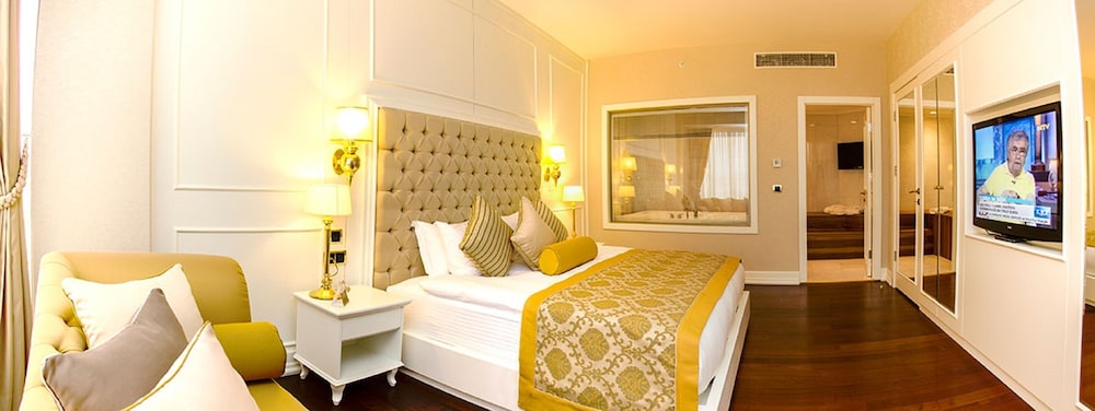 Superior Suite photo 3