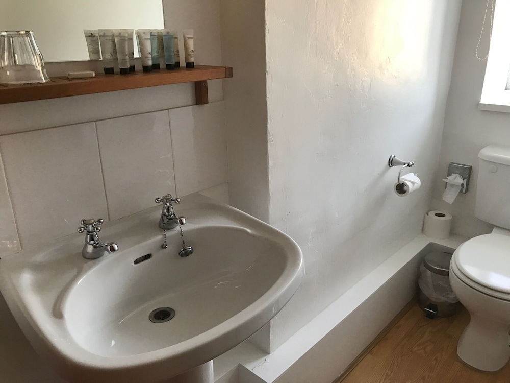 Premier Single Room, Ensuite photo 3