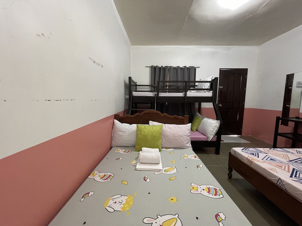 Barkada Room for 7 pax photo 3