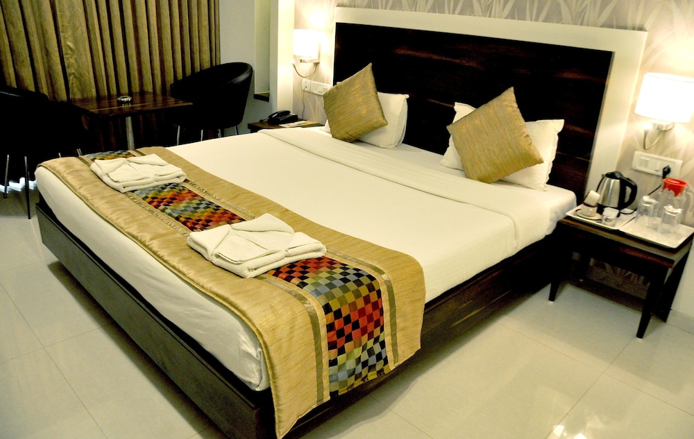 Deluxe Room, 1 Bedroom, Private Bathroom photo 2