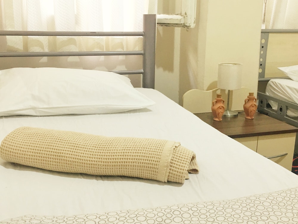 Standard Room, 2 Twin Beds photo 3
