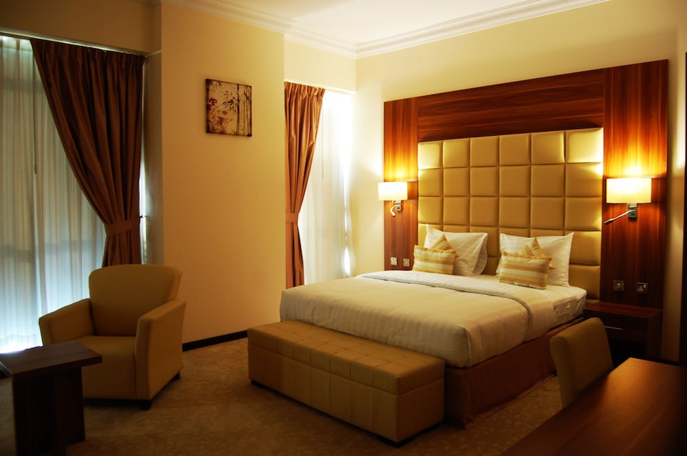 Superior Deluxe Room photo 3
