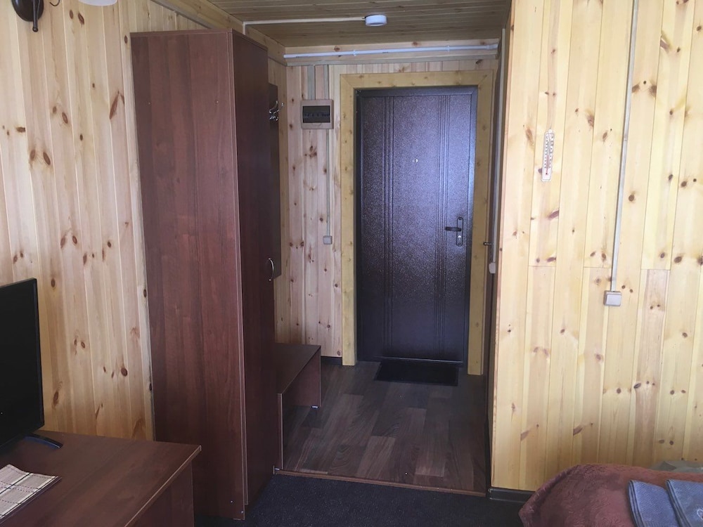 Double Room, Non Smoking, Ground Floor photo 3