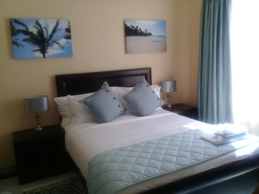 Room 4 - King Inhouse Rooms photo 2