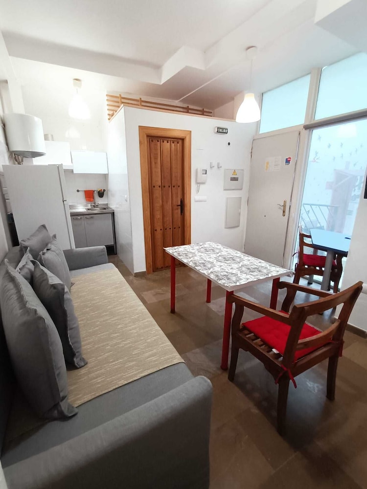 Apartment, 1 Bedroom - Photo 28