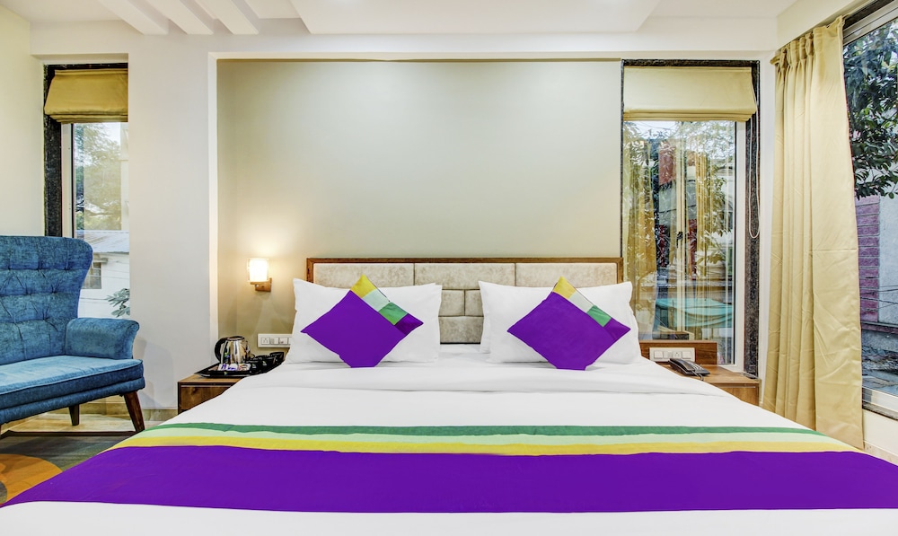 Deluxe Room - Photo 7