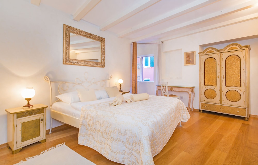 Superior Apartment - Photo 8
