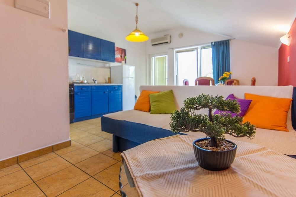 Apartment (Višnja - Free Parking - A1(2+2))