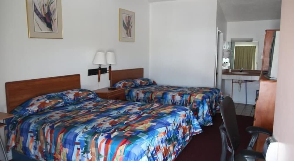 Double Room, 2 Queen Beds, Non Smoking photo 1
