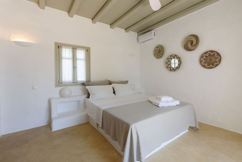 Studio Suite (Guest House 1)