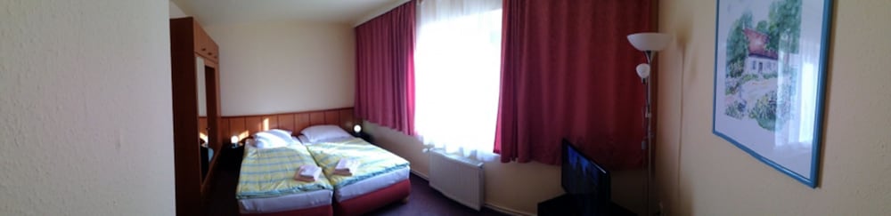 Double Room (4) photo 1