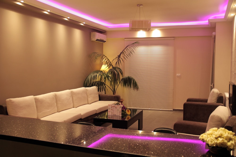Apartment, 2 Bedrooms, Kitchenette photo 2