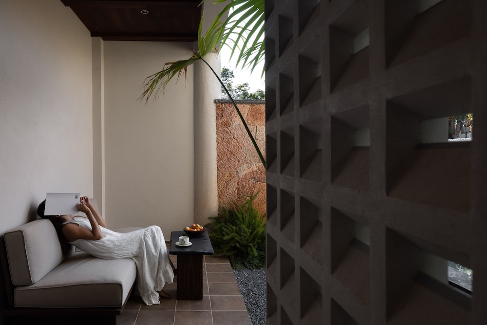Superior Twin Room, Garden View