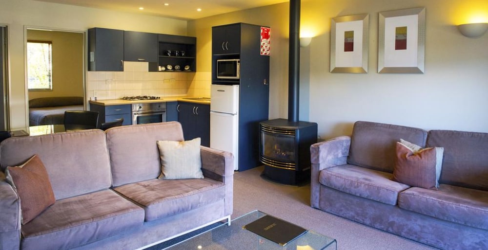 One Bedroom Apartment photo 2