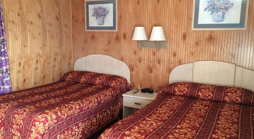 Room, 2 Double Beds, Smoking photo 1