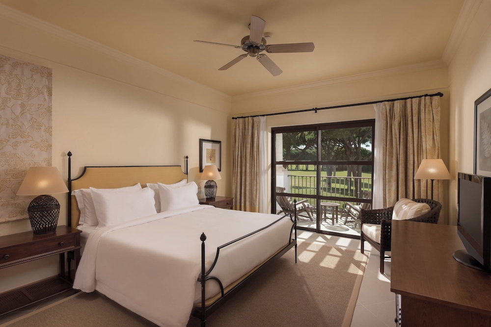 Room, 3 Bedrooms - Photo 18