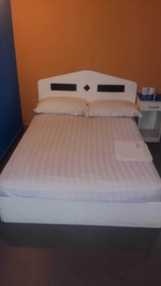 Basic Double Room photo 1