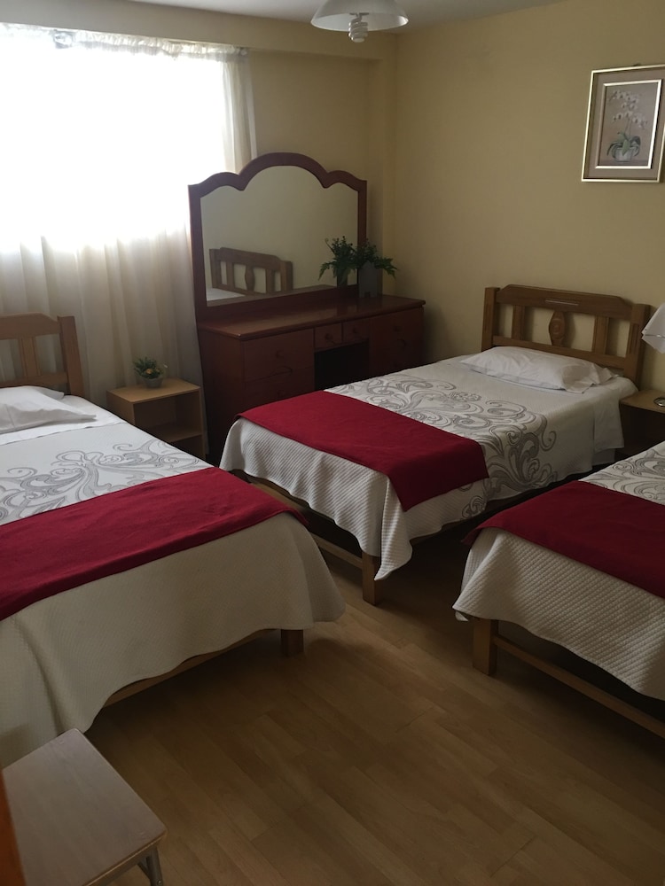 Family Apartment, 2 Bedrooms, 2 Bathrooms photo 2