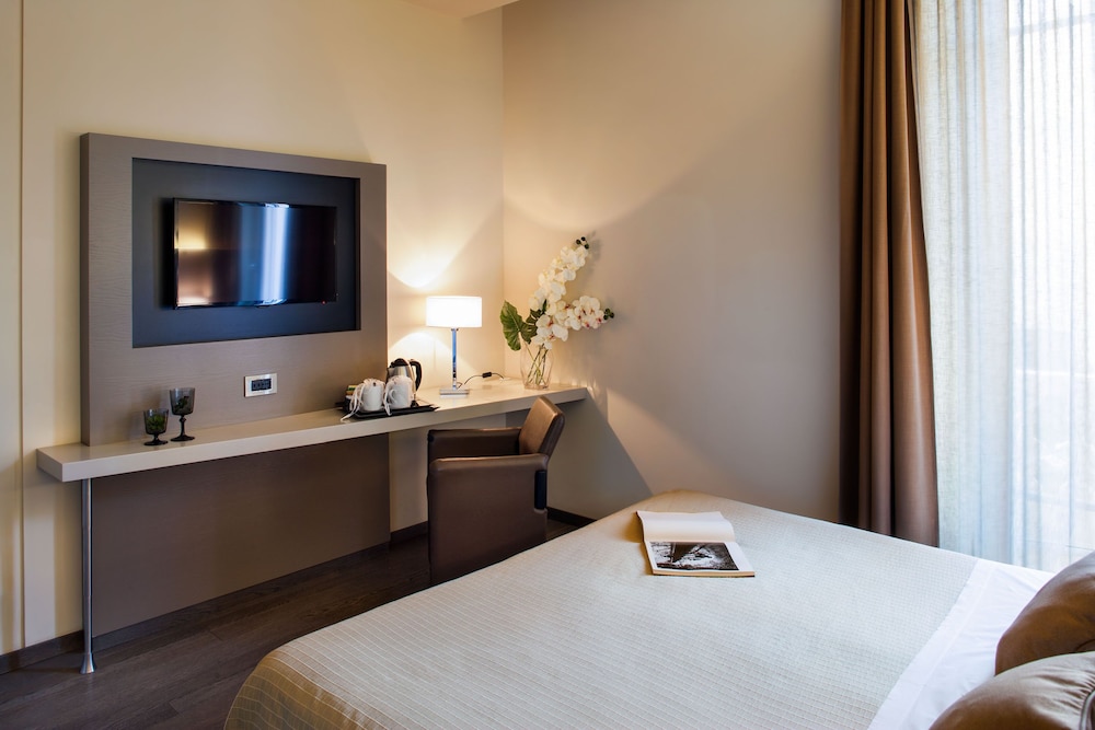 Superior Triple Room photo 2