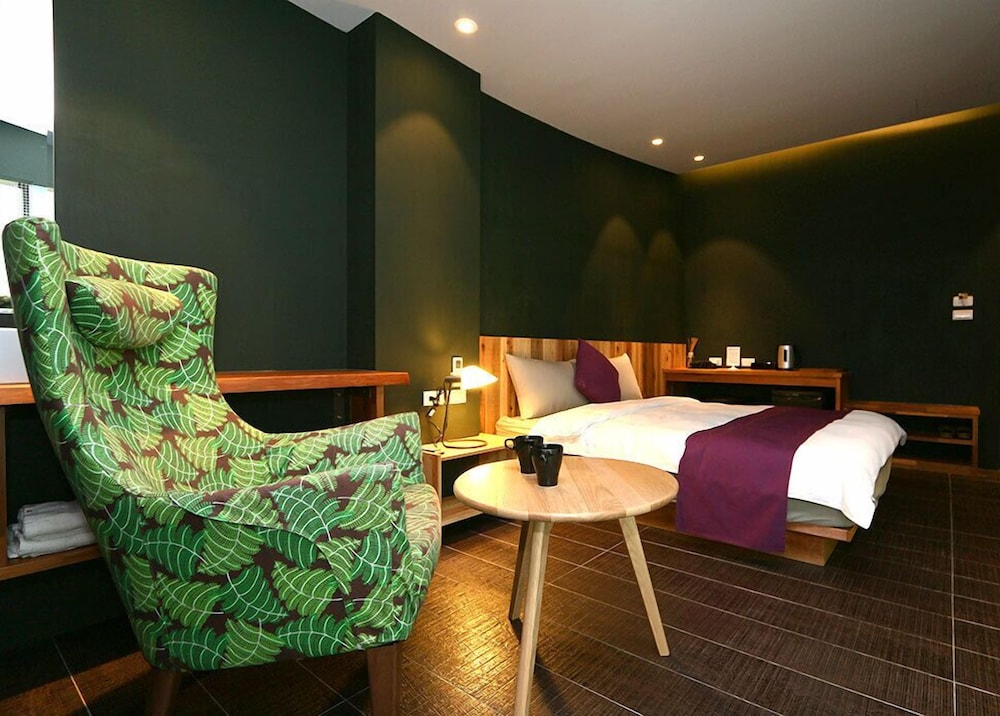 Signature Double Room (303) photo 2