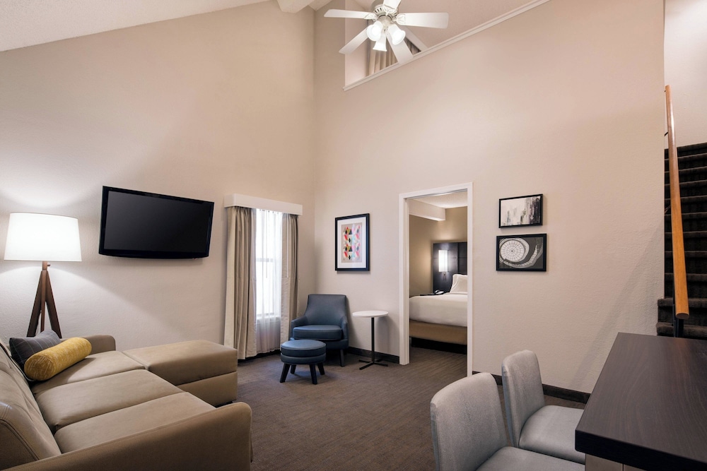 Suite, 2 Bedrooms (Hearing Accessible) photo 1