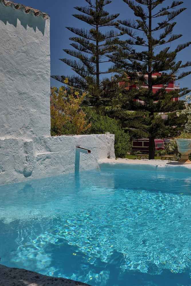 Grand Suite, Pool View