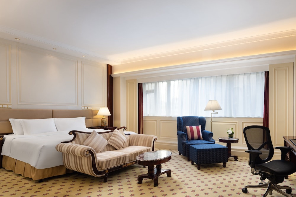Junior Studio Suite, 1 King Bed (High Floor) - Photo 5