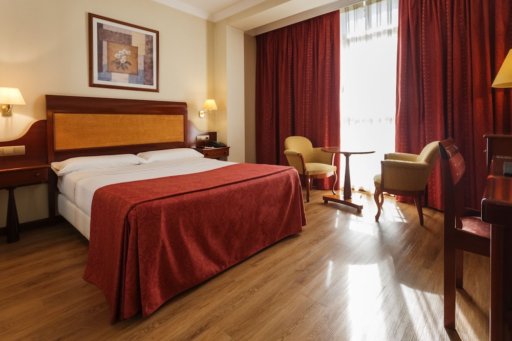 Standard Double Room - Photo 9