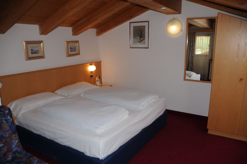 Gallery Double Room, 1 Bedroom (Julia) photo 1
