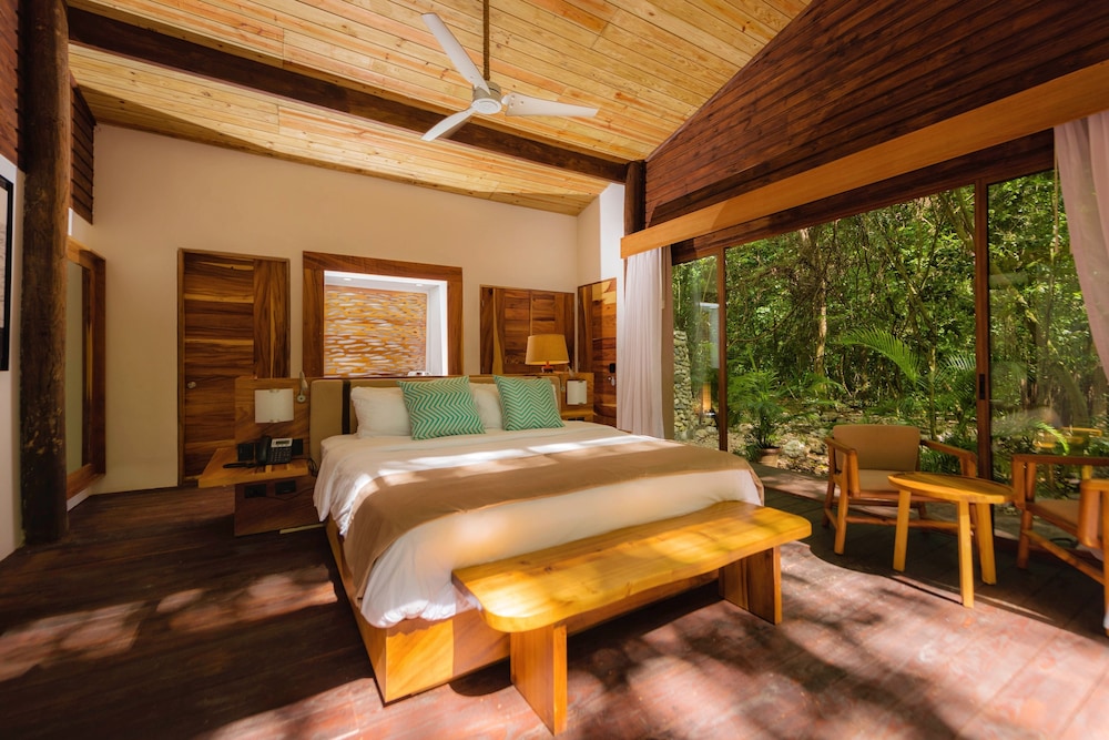 Master River Suite photo 1