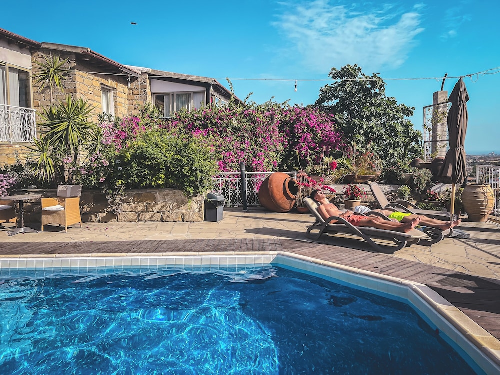 Adamos House, 1 Bedroom (Dinner Included) photo 3