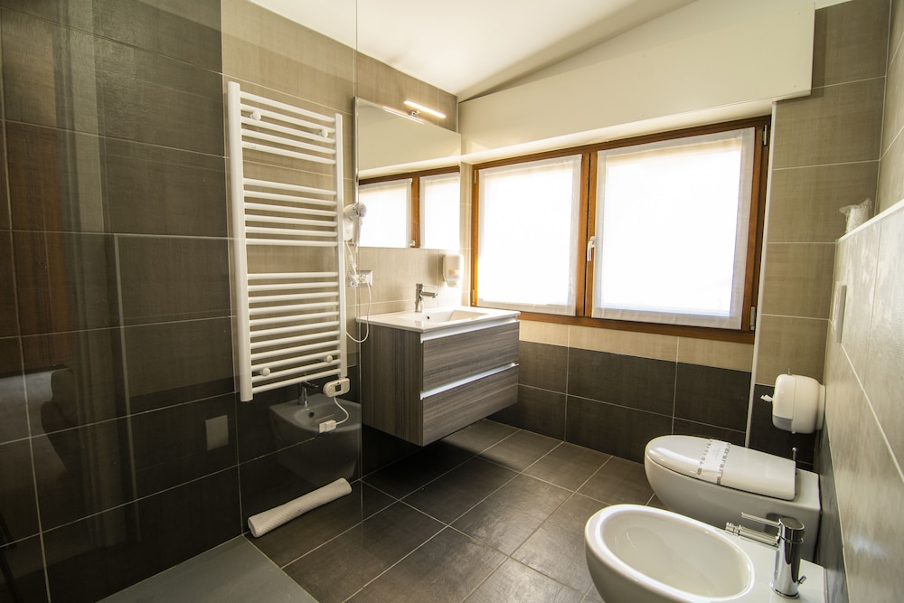 Comfort Room photo 3