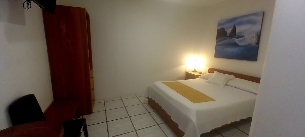 Double Room (#9)