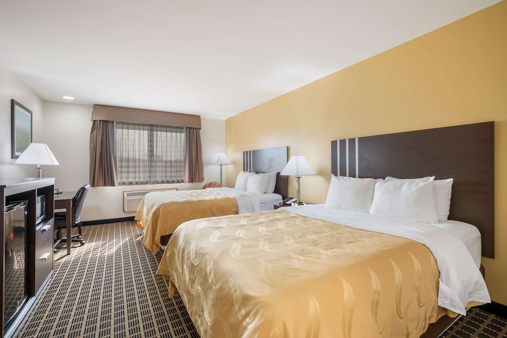 Standard Room, 2 Queen Beds, Non Smoking photo 1