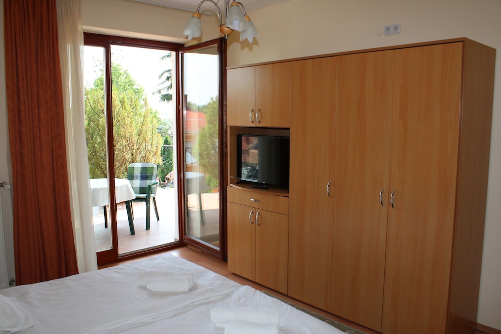 Double Room, 1 Bedroom photo 1