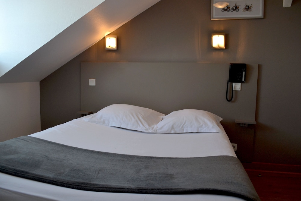 Standard Double Room - Photo 3