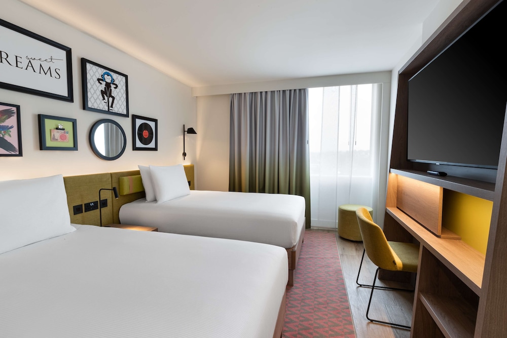 Family Room, 1 King Bed (Connecting Rooms)