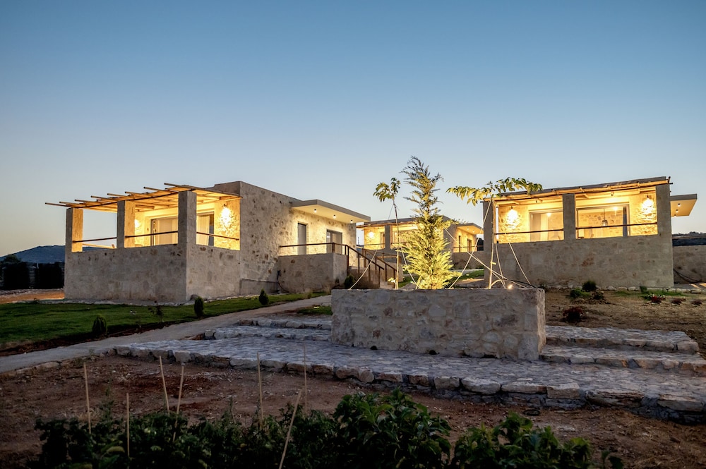 Family House photo 3