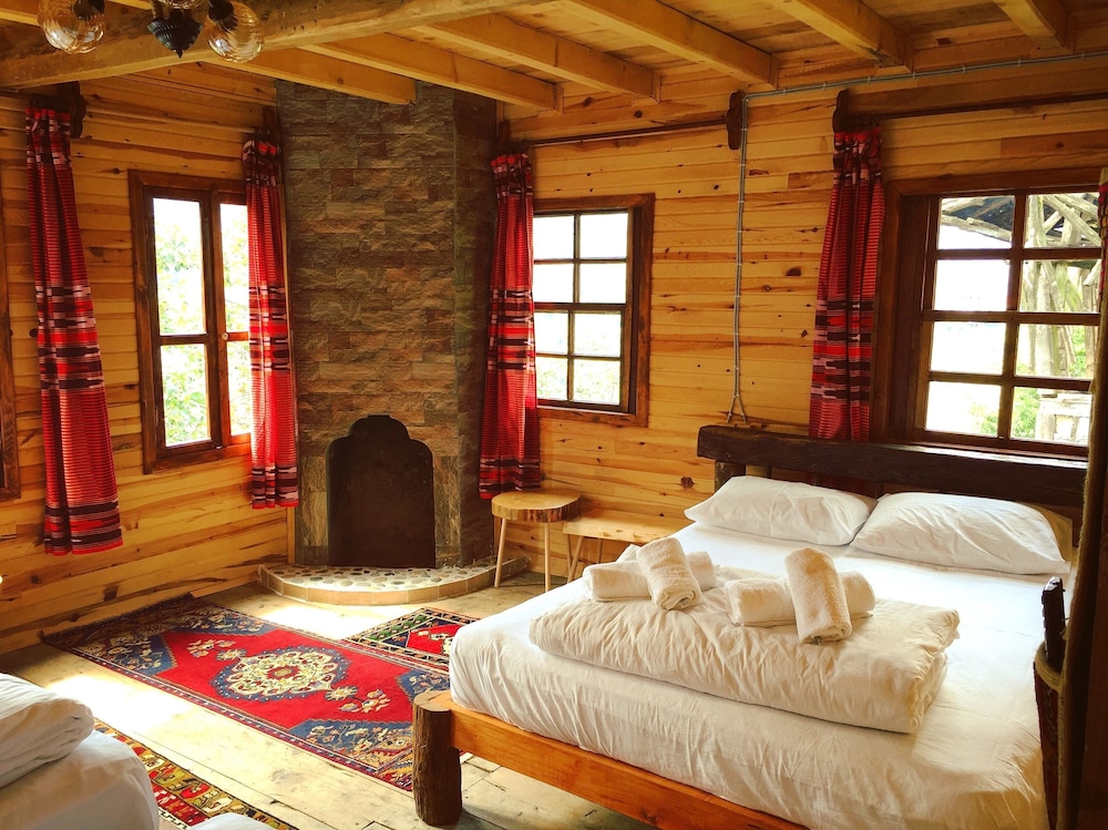 Family Triple Room, Mountain View photo 1