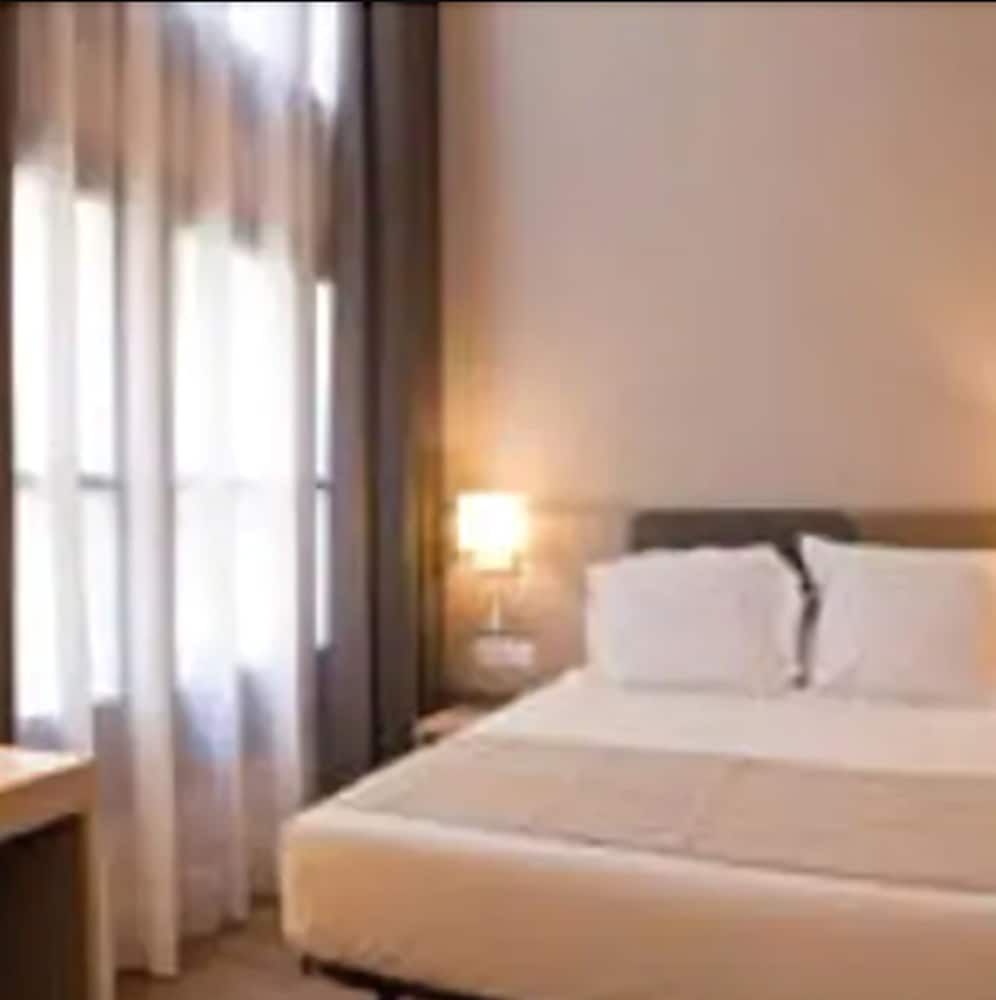 Superior Double or Twin Room (Sofa) photo 2