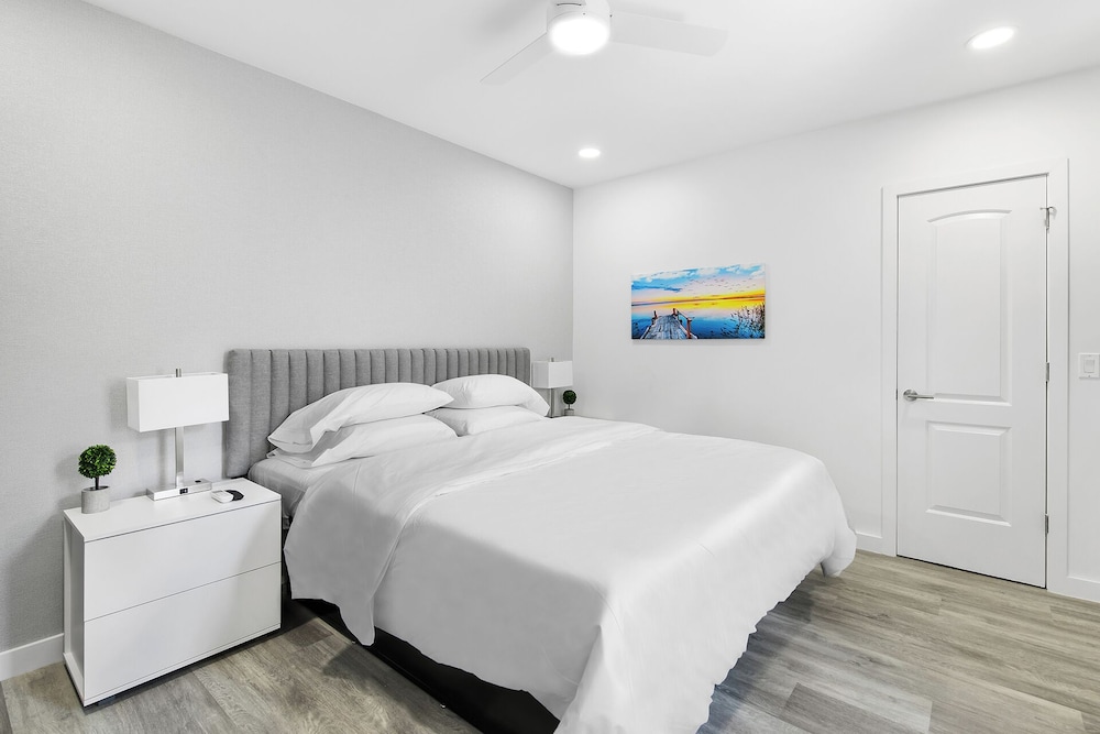Deluxe Studio Suite photo 2
